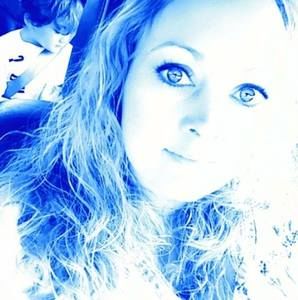 Meet your Posher, Carrie